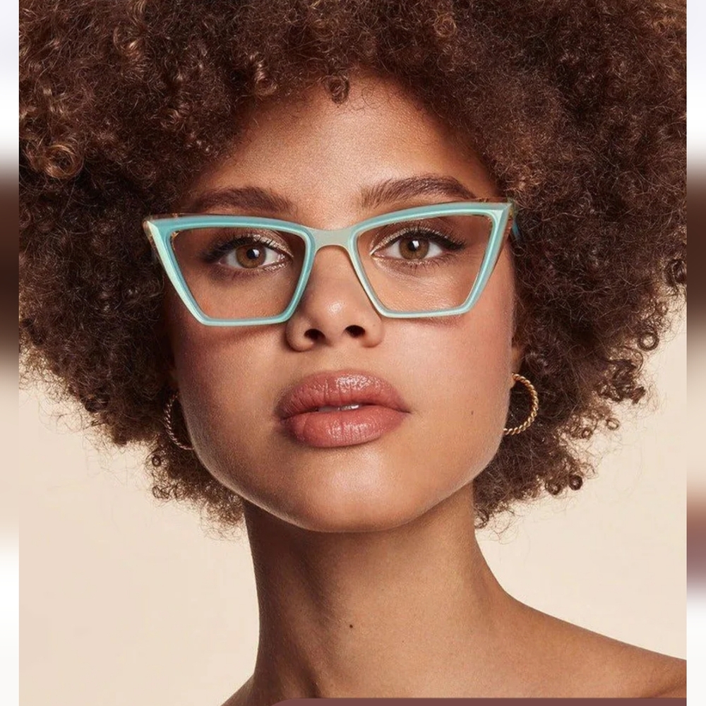 Regal & unique, Myrtle frames will leave a Great impression! Love The Mint Color - Picture 3 of 5
